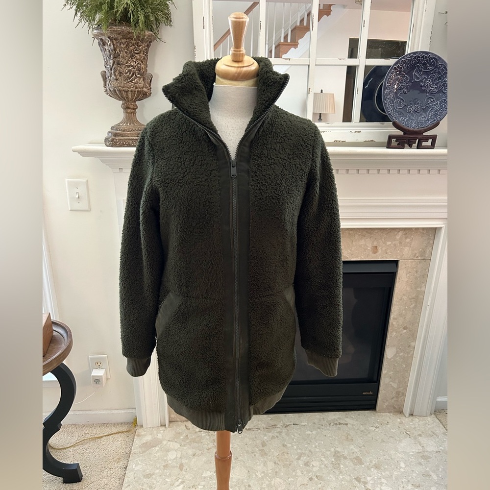 Athleta Green Women's Teddy Jacket